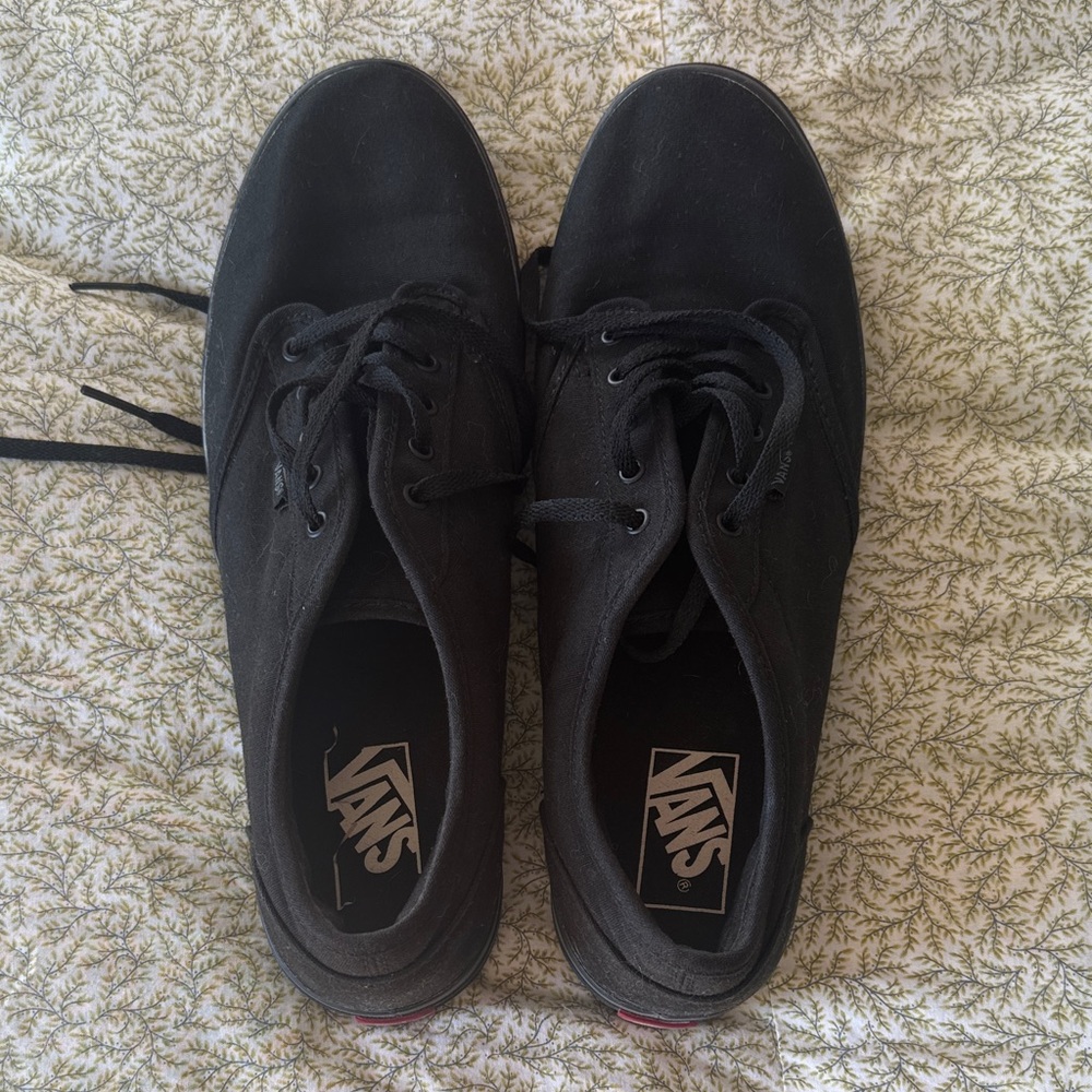 Vans Classic Black Lace-Up Shoes